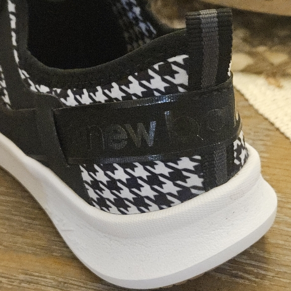 New Balance Womens WNRGSRD1 Black Cross Training Shoes Size 9 Medium (B, M) EUC - Picture 5 of 12